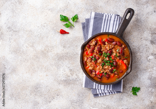 Billede på lærred Traditional Mexican dish chili con carne