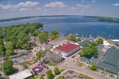Fotografie Arnold's Park is a Tourist Town in the Lake Okobji Area with an Amusement Park