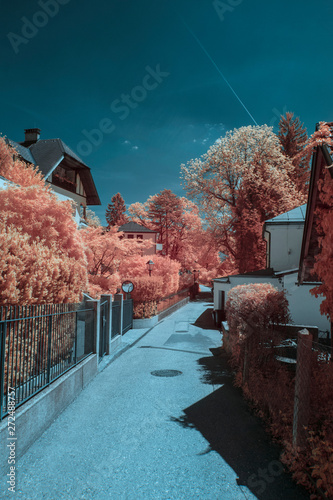 Foto The city Salzburg in spring, shot in Infrared IR