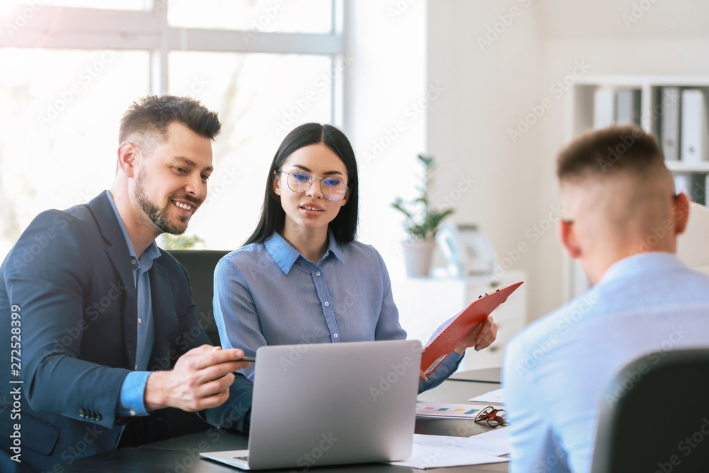 Team of business people during meeting in office Stock-Foto | Adobe Stock