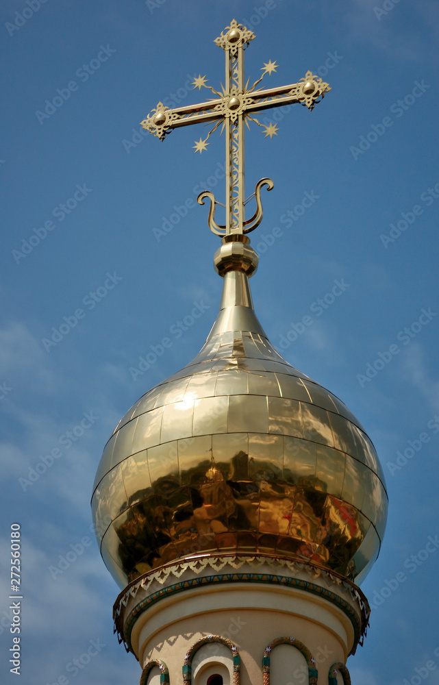 golden dome of the orthodox russian church