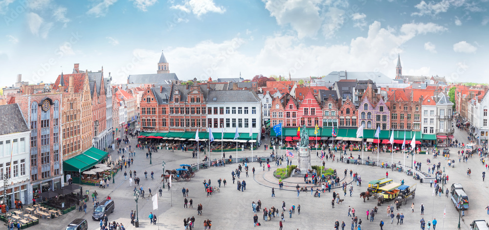 Fototapeta premium Grote Markt square in Brugge