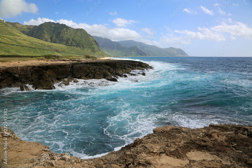 Turquoise waves - Kaena Point SP - Oahu, Hawaii