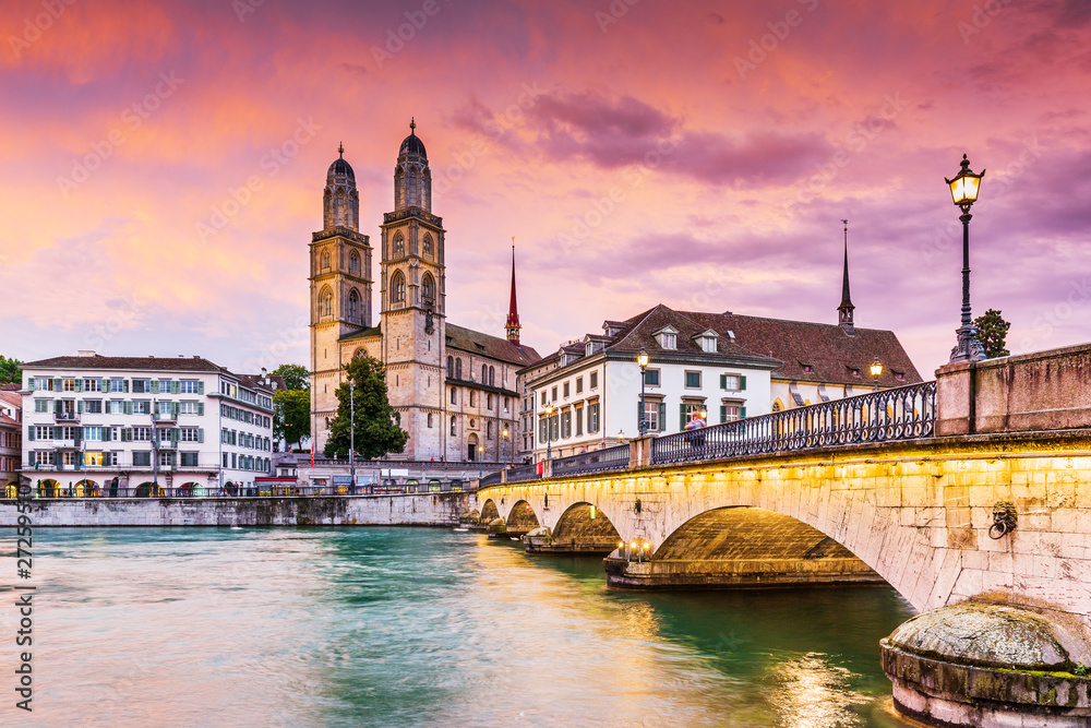 Fototapeta premium Zurich, Switzerland. View of the historic city center with famous Grossmunster Church