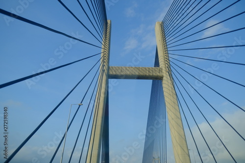 Fototapeta Naklejka Na Ścianę i Meble -  Abstract view of Bridge building architecture landmark with blue sky and cloud