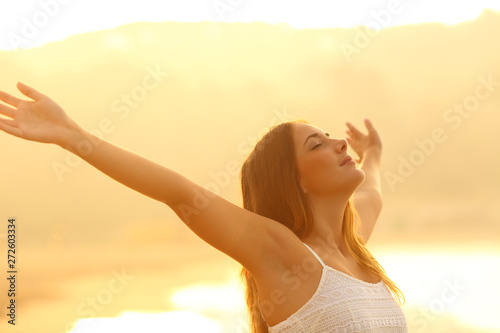 Relaxed woman stretching ar...
