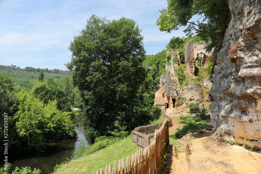 Fototapeta premium Weltkulturerbe Le Village de la Madeleine, Vezere, Perigord