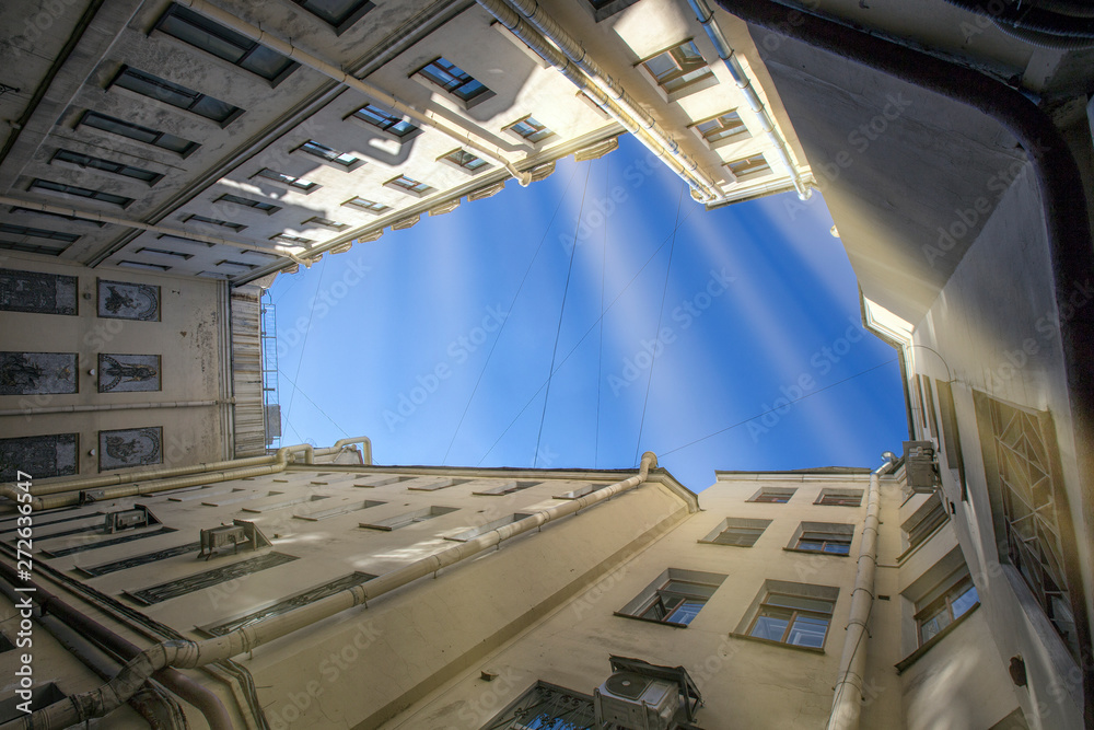 Fototapeta premium Yard-well in Saint Petersburg, Russia.