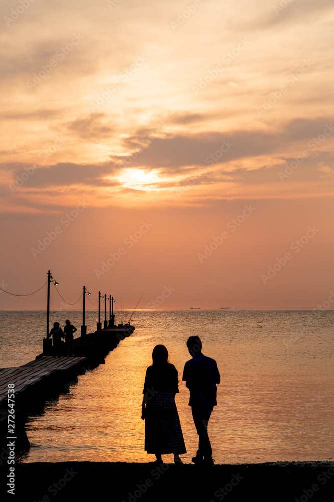 Fototapeta premium 原岡海岸岡本桟橋夕日