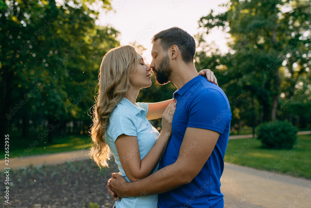 Fototapeta premium Loving couple on a date in the park