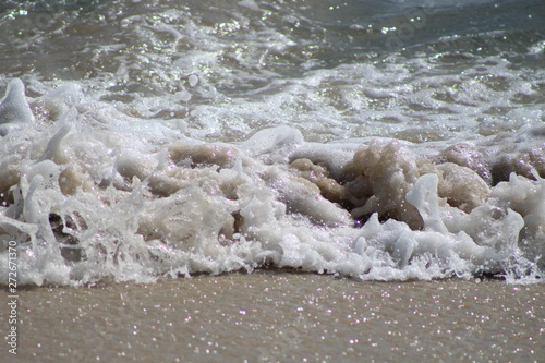 Fototapeta Naklejka Na Ścianę i Meble -  sea waves on beach