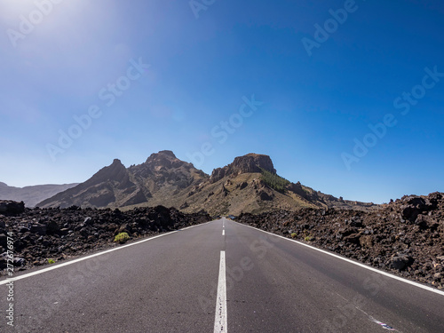 Obraz na płótnie An empty road on the expanse natural landscape in Tenerife Canary Islands Spain w salonie