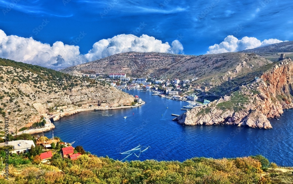 Obraz premium Balaklava town and Balaklava Bay