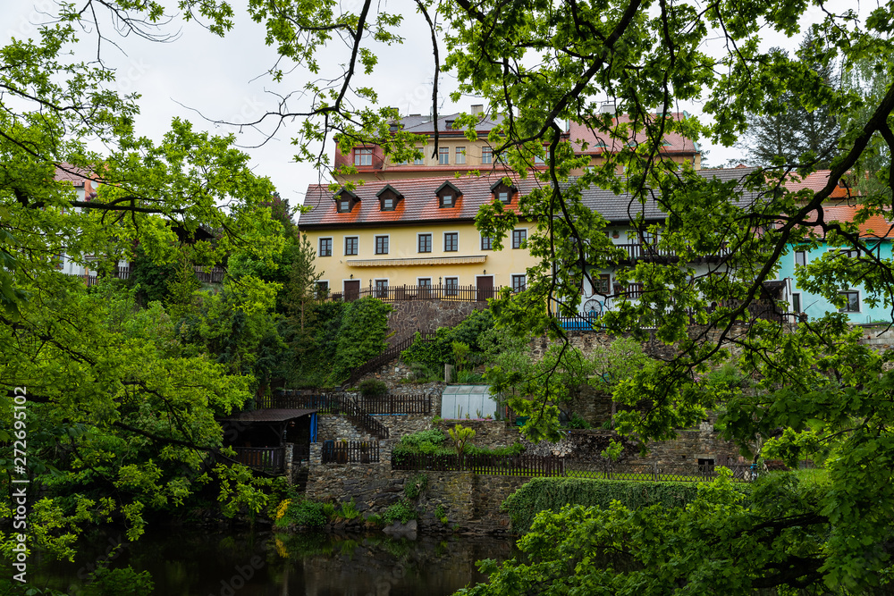 Fototapeta premium Vltava river and parkinside city of the historic city of Cesky Krumlov