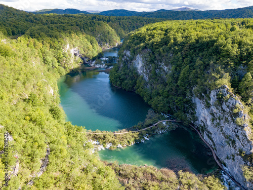Plitvice lakes and waterfalls (Plitvička Jezera)