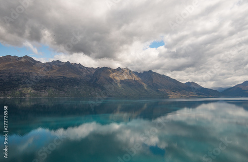 Fototapeta Naklejka Na Ścianę i Meble -  Beautiful Reflections on Lake Wakatipu