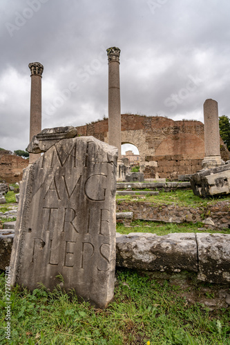 Ruines at Forum Romanum