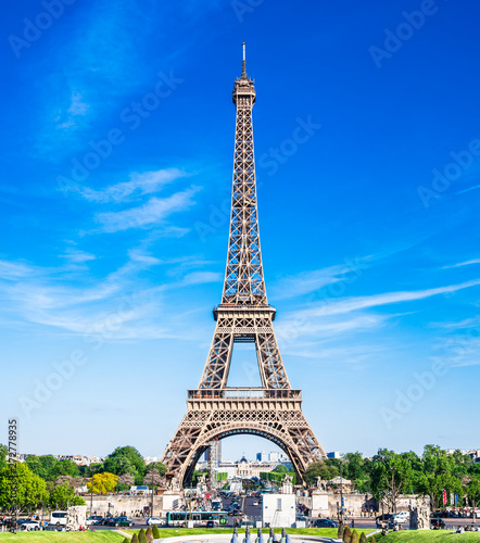 パリ エッフェル塔 縦位置