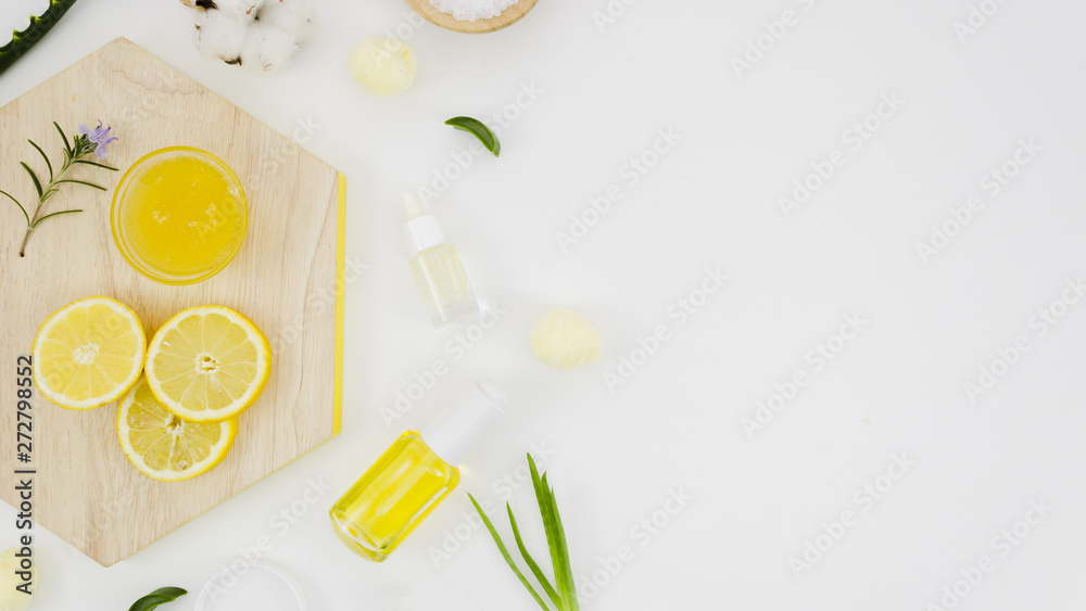 Beauty cream with natural elements Beauty cream with natural elements