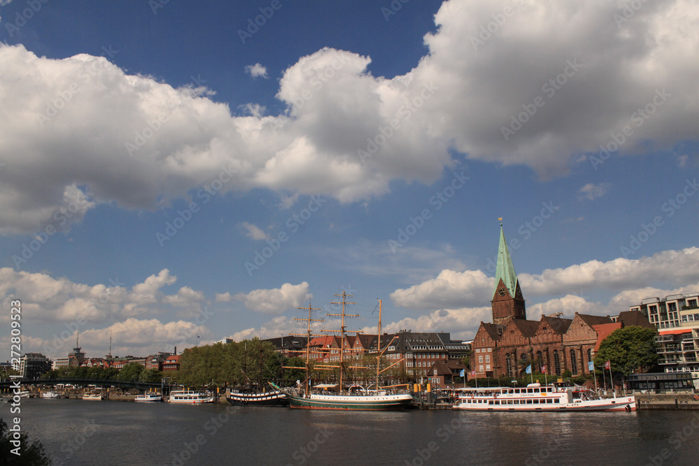 Obraz premium Bremer Weserpromenade Schlachte