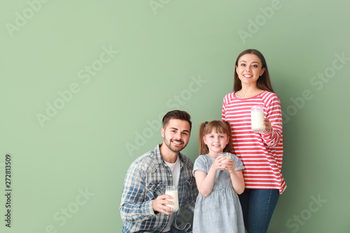 Young family with glasses o...