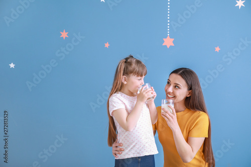 Young mother with little da...