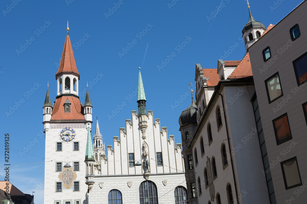 Obraz premium Old Town Hall in Marienplatz Munich Germany