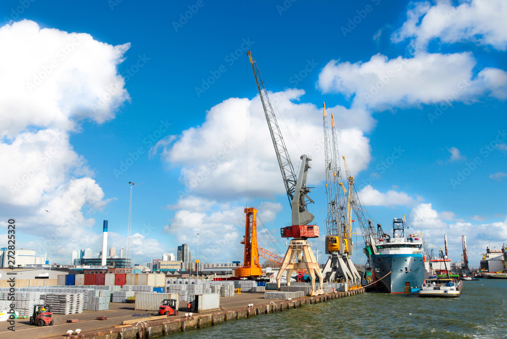 Fototapeta premium Rotterdam port, the biggerst port in the Europe