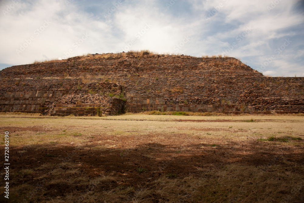 Terrace in relics ruins of pyramids in lujar de humibríes Mexico constructions of the year 1325