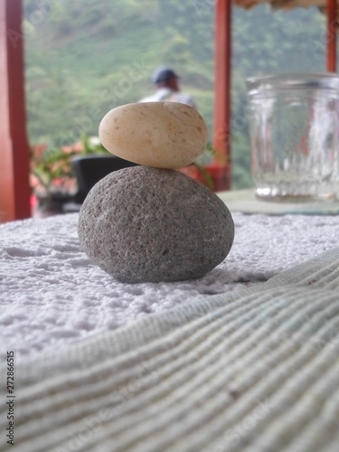 piedra en equilibrio