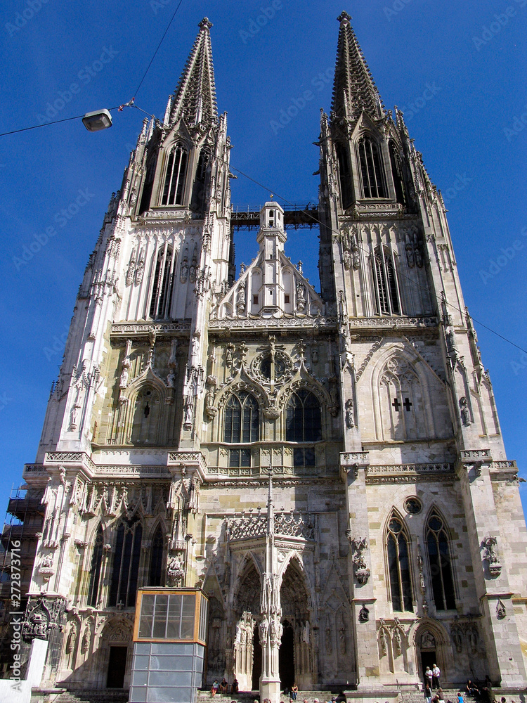 Fototapeta premium Cathedral, cathedral square, Regensburg, Bavaria, Germany, Europe