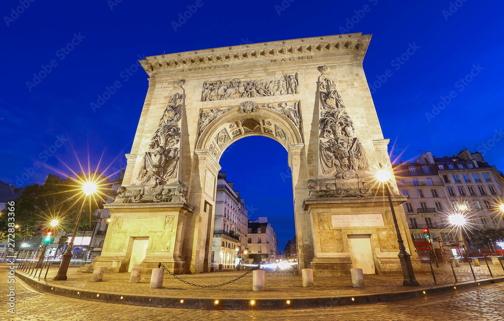 Obraz premium Porte Saint-Denis is a Parisian monument located in the 10th arrondissement of Paris, France.