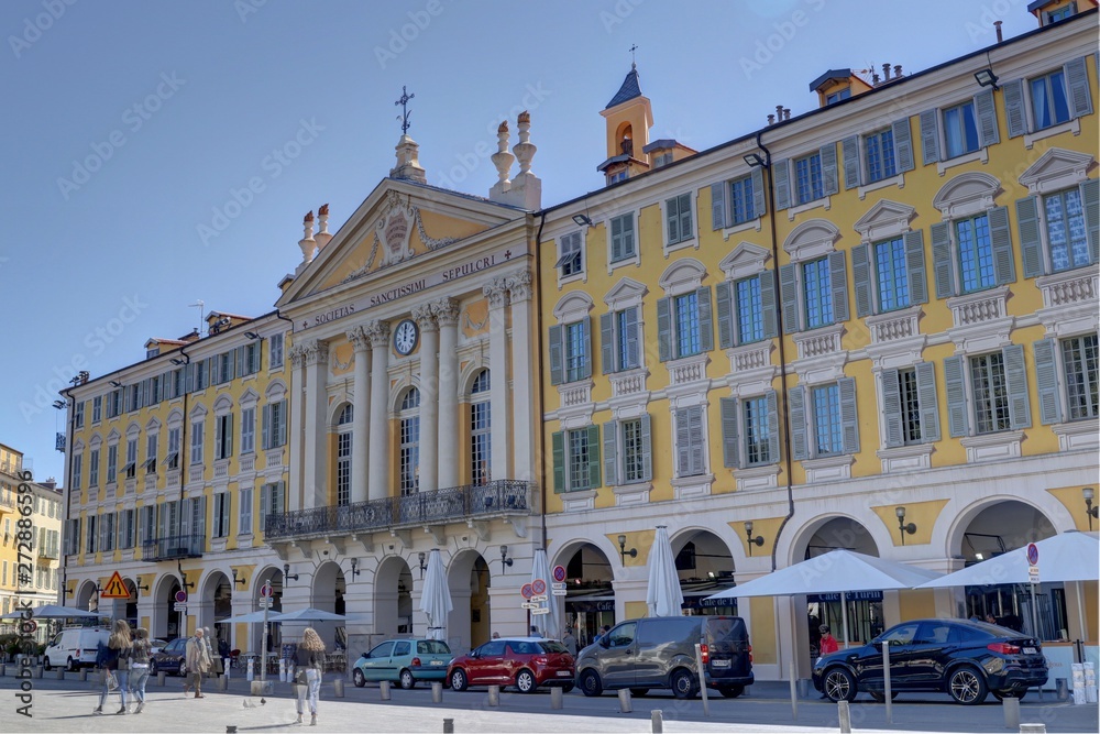 Obraz premium Ville de Nice sous la côte d'Azur