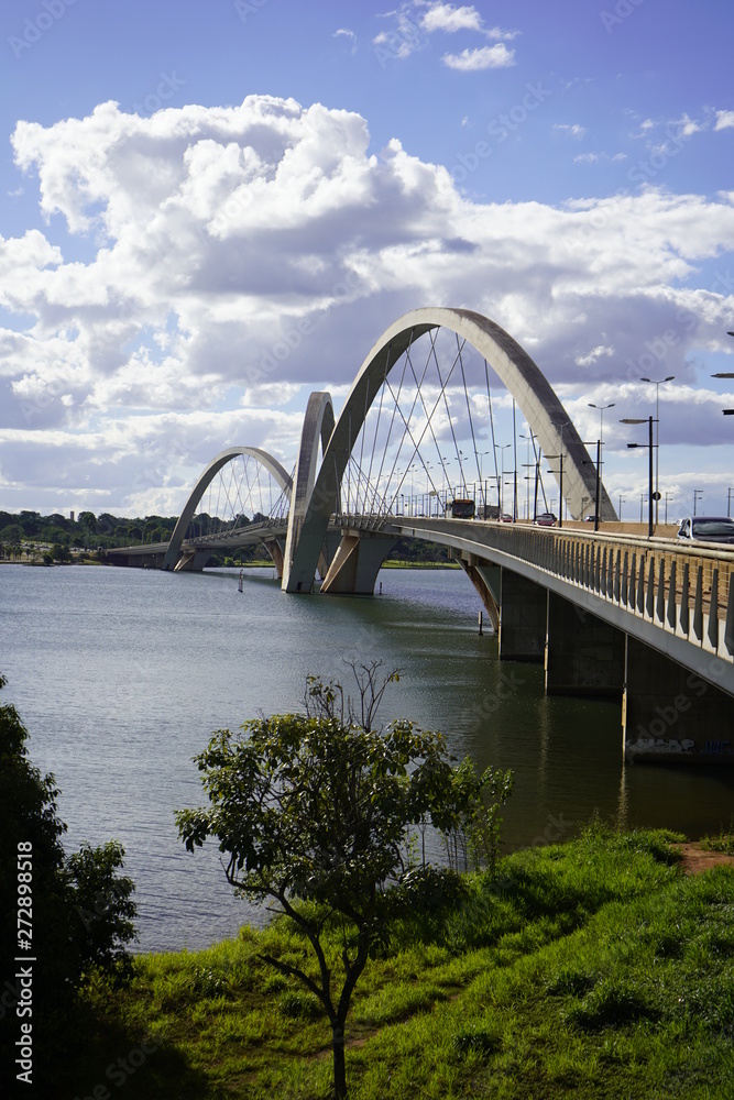 Obraz premium A view of JK Bridge in Brasilia, Brazil