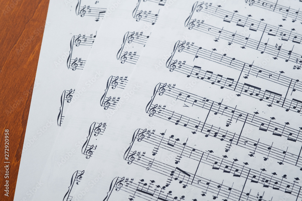 Obraz premium 写真素材：クラシックギター 楽譜 スコア パブリックドメイン 古典 西洋