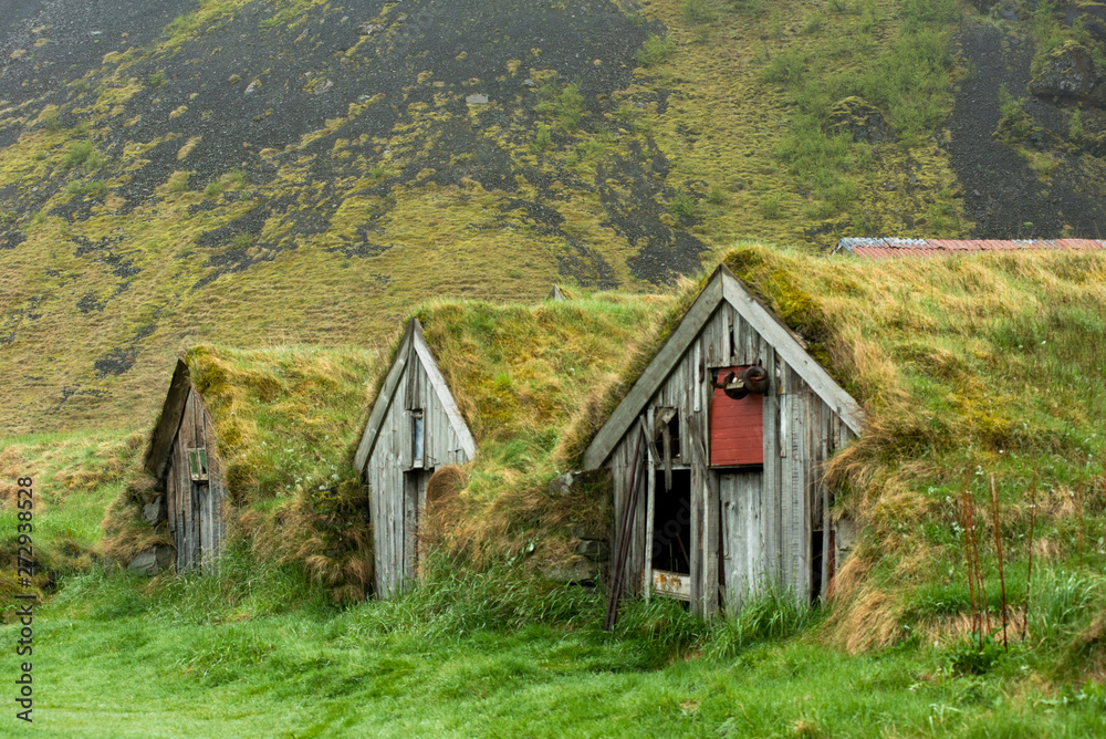 Abandoned turf houses in Nupsstadur, Iceland Abandoned turf houses in Nupsstadur, Iceland