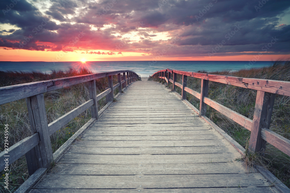 Übergang zum Meer - Steg an der Ostsee Übergang zum Meer - Steg an der Ostsee