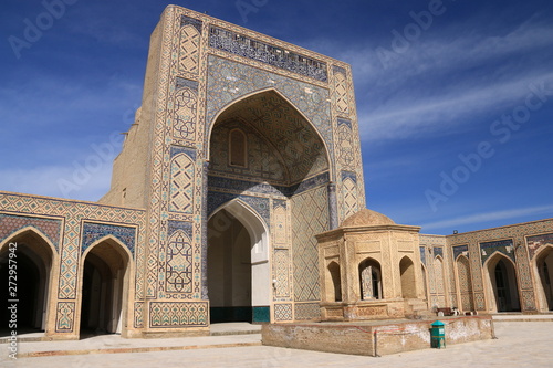 中央アジア　シルクロードの旅　ウズベキスタン　ブハラ　カラーン・モスク