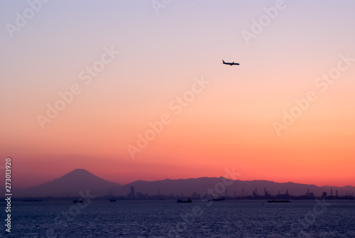 Jet planes and Mt.Fuji - ジェット機と富士山