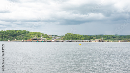 beach , sea and buildings © Urmas