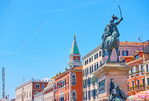 Monument to Vittorio Emanuele II in Venice © Roman Sigaev