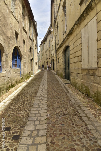 L'une des rues typiques au centre historique de Périgueux en Dordogne