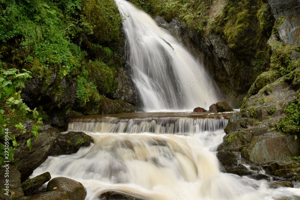 Obraz premium Wodospad | Rosja | Ałtaj