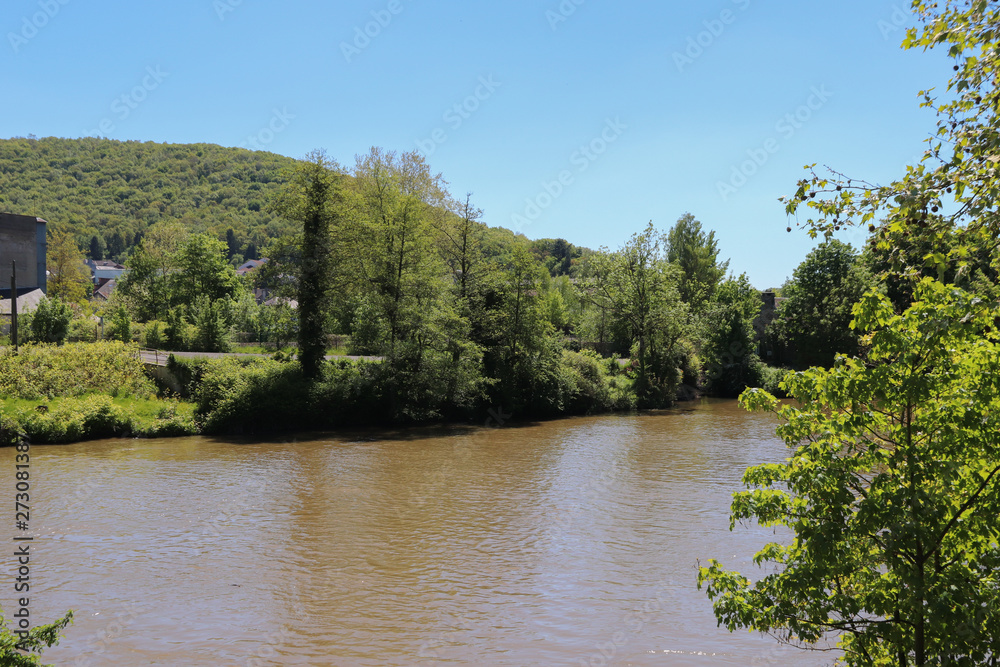 Ardennes -- La Meuse à Nouzonville Ardennes -- La Meuse à Nouzonville