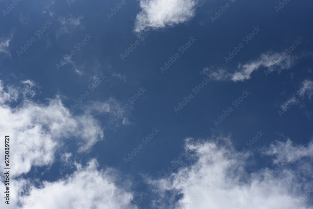 Obraz premium blue sky with clouds