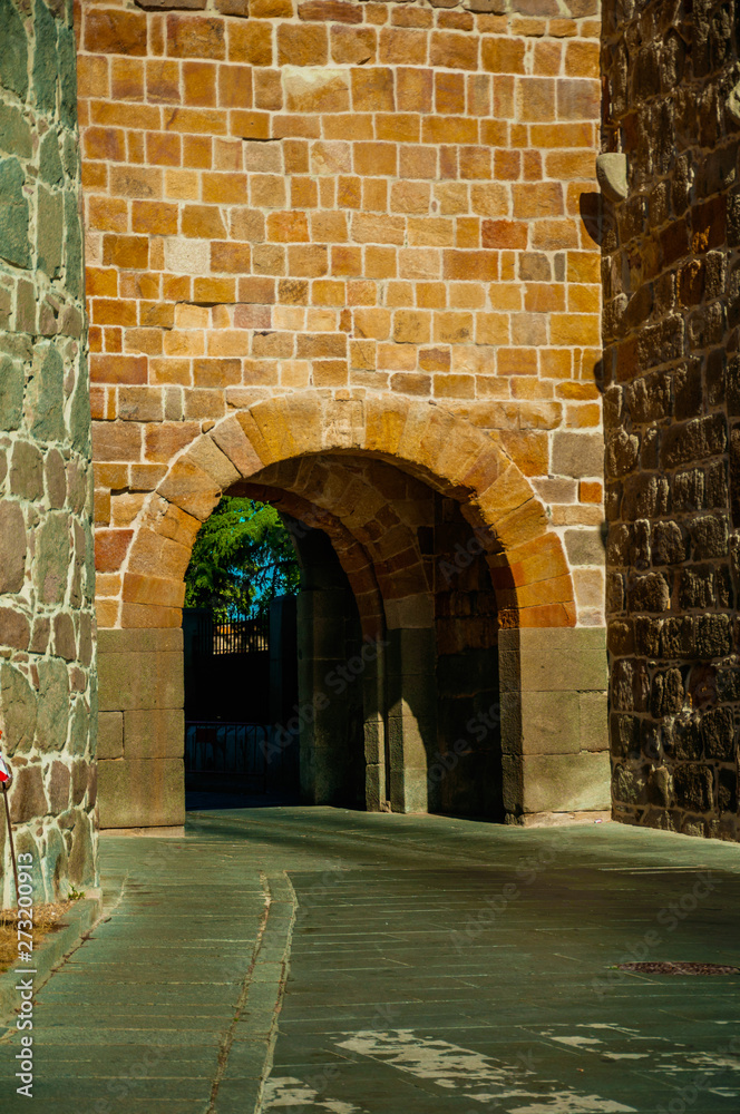 Fototapeta premium San Vicente Gate on the thick city wall of Avila