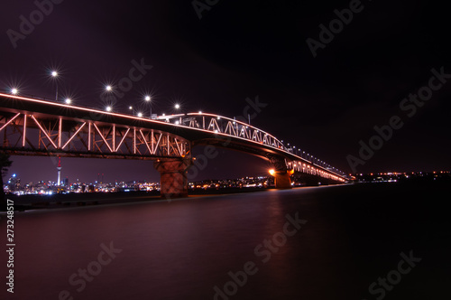 Fototapeta Naklejka Na Ścianę i Meble -  Auckland Harbour Bridge