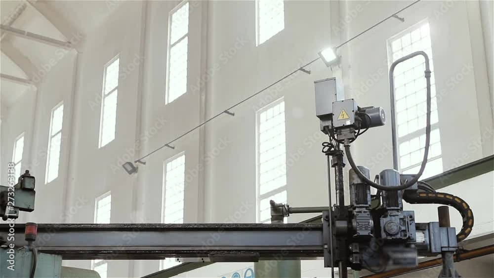 Industrial Automation with Assembly Machines in Motion Industrial Automation with Assembly Machines in Motion