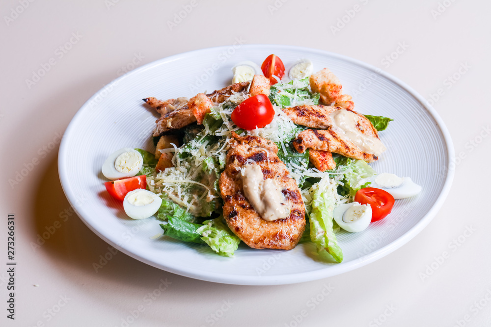 Caesar salad with chicken