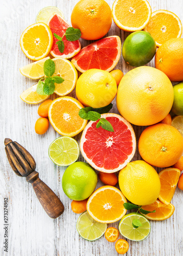 Fototapeta Naklejka Na Ścianę i Meble -  Fresh citrus fruits